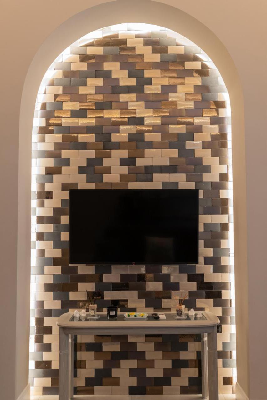 Zentral Suite Naples Luaran gambar