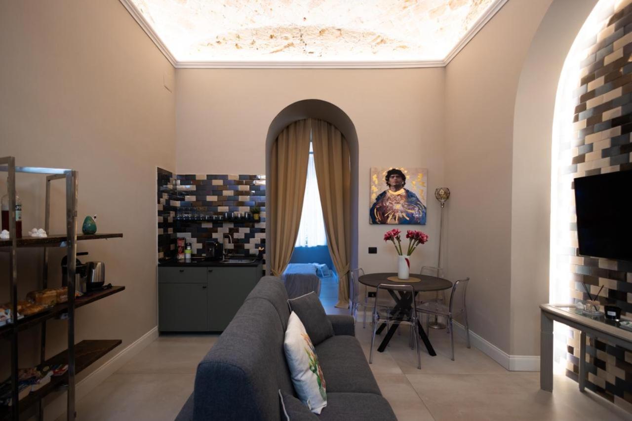 Zentral Suite Naples Luaran gambar